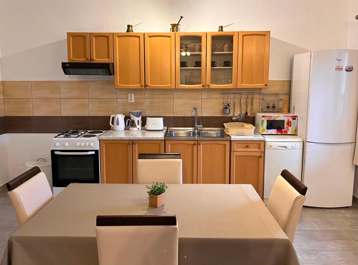 Apartments Maro セニ エクステリア 写真